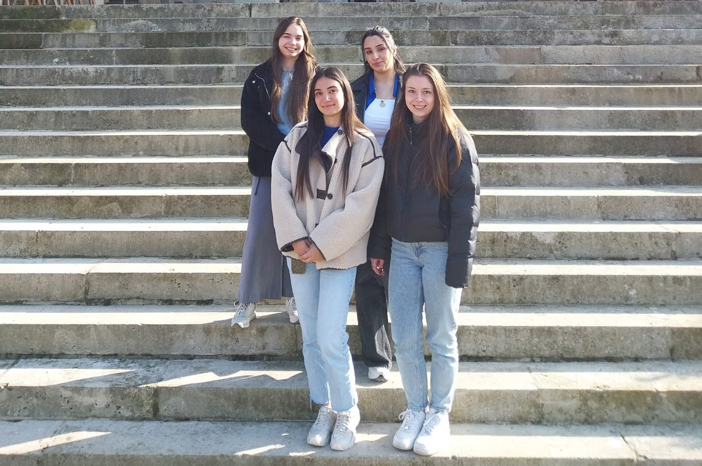 4 apprenties chez SOCOTEC Certification France